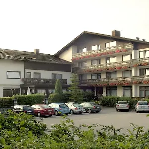 Am Hotel Neubau